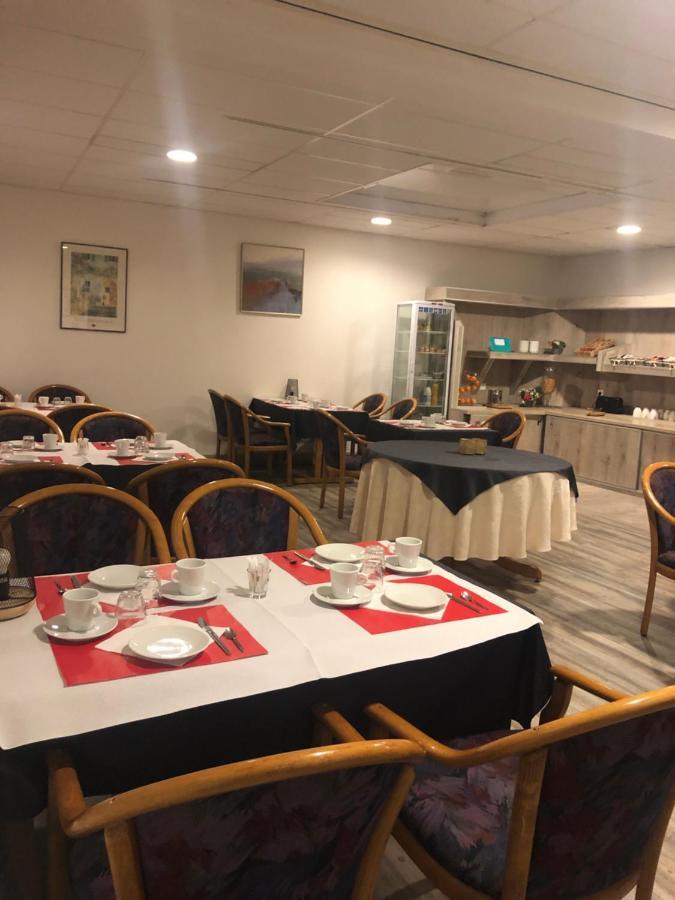 & Restaurant Le Cardinal 2*