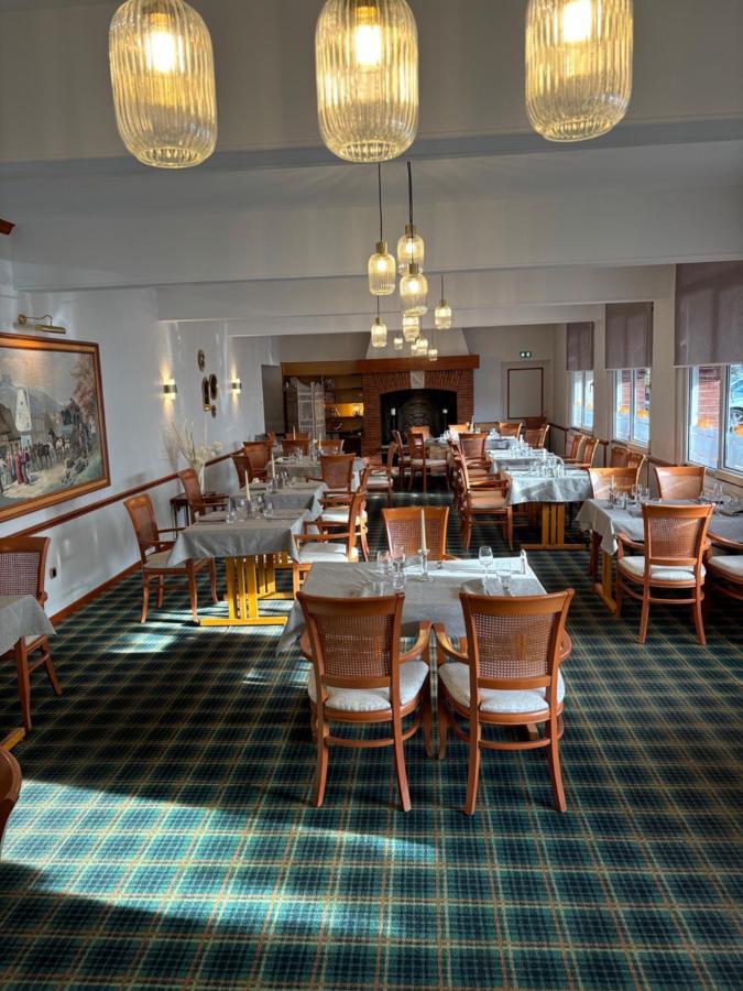 & Restaurant Le Cardinal 2*