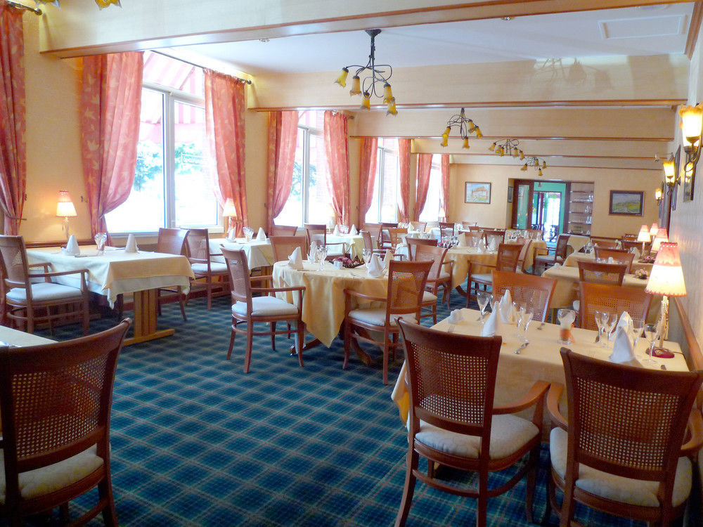 & Restaurant Le Cardinal Poix-de-Picardie